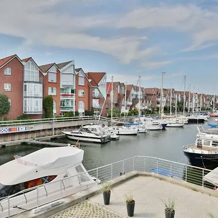 Marina, Cm18-4 *
